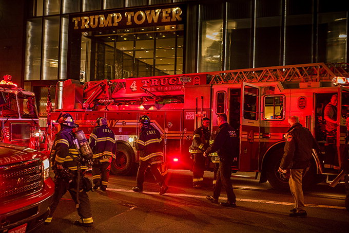 트럼프타워 화재…1명 사망 4명 부상