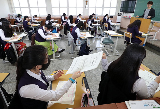 5∼6월 내신·수능 병행학습…중간고사후 6월 모평 대비