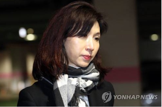 갑질 논란 노소영 관장, 혼외자 알리며 이혼 의사 밝힌 최태원 회장과 이혼 소송중