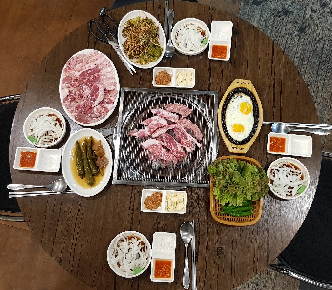 [구미의 맛집]뒷고기 마당...참숯에 구워먹는 다섯부위의 식감 매니아도 즐겨찾아