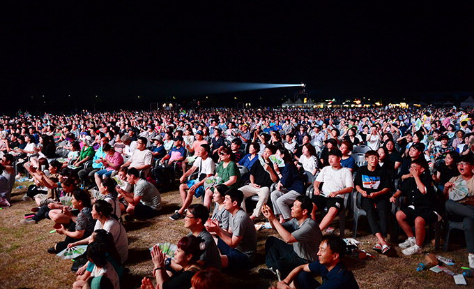 “폭염은 가라” 1만2천명 찾은 동해안 최대 음악축제