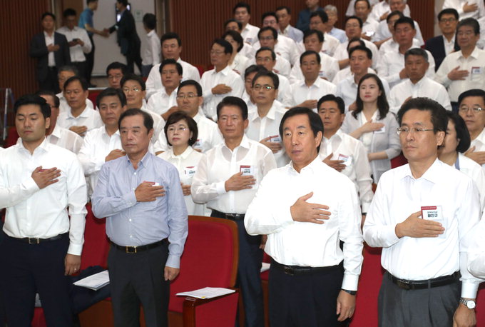 “우리는 야당이다” 한국당 연찬회서 對與투쟁 전열정비