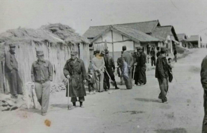 [추억의 포토] 1950년대 경주 안강읍 의용소방대원의 활동 모습