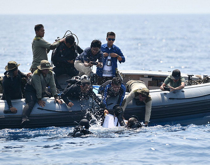 해상 추락 印尼여객기 블랙박스 회수