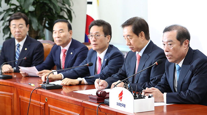한국당 TK 정치권, 친박 부활 조짐에 혼란