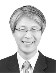 [최철영의 시중세론] 북한의 신년사에 대한 우리의 자세