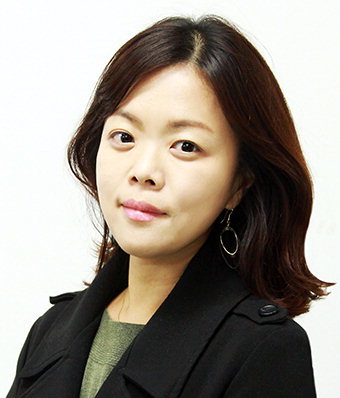 [문화산책] 인형의 집에 살고 있진 않나요?