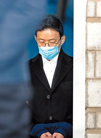 ‘서지현 검사 성추행·인사보복’ 안태근 법정구속