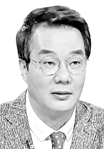 [송국건정치칼럼] 한국당, 全大 출마 문 활짝 열어야