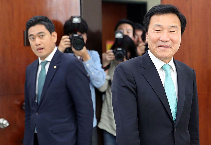 오신환 원내대표 “민주, 패스트트랙 강행 사과해야”