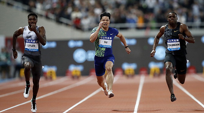 남자 100m 두 新星 동시에 ‘9초86’…사진판독까지 간 명승부