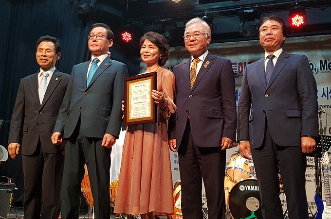 이화선 세계한인여성경제협회장, 가정의 달 ‘자랑스러운 어머니 대상’