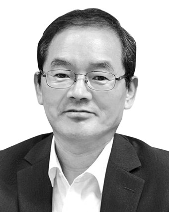[CEO 칼럼] 한국경제의 목줄을 쥔 서비스산업