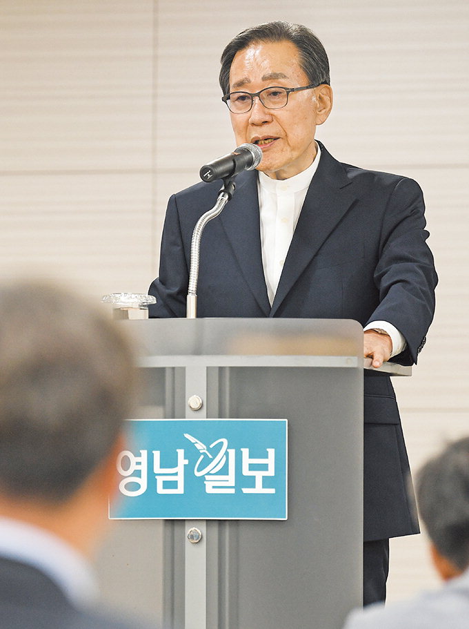 “한국의 가장 큰 문제, 선진국에 못미치는 교육”…문희갑 전 대구시장 교육 강조