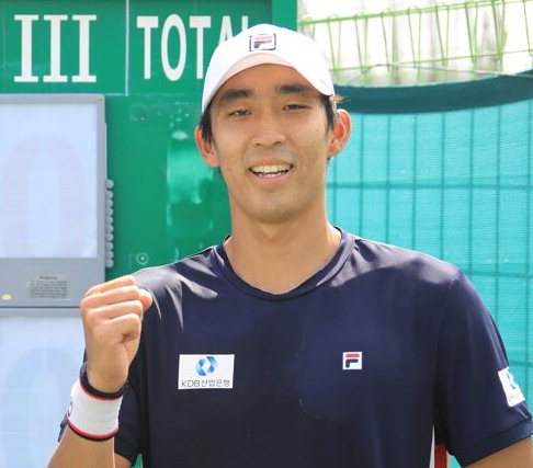 송민규, ITF 대회 복식 올 4번째 제패