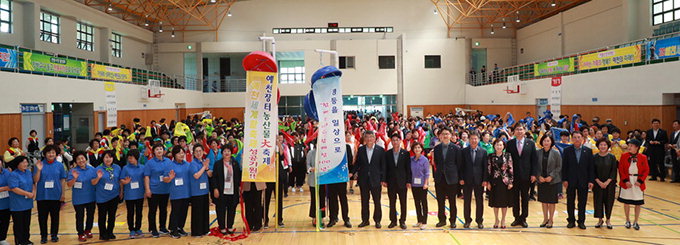 예천군 여성대회에 김학동 군수 등 750여명 참가