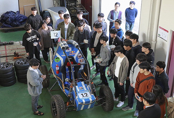 경일대 기계자동차학부, 고교생·학부모 100여명에 레벨3 자율주행車 선보여