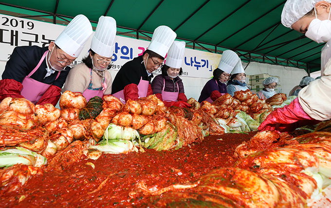 “김장으로 지역민들과 사랑 나눠요”