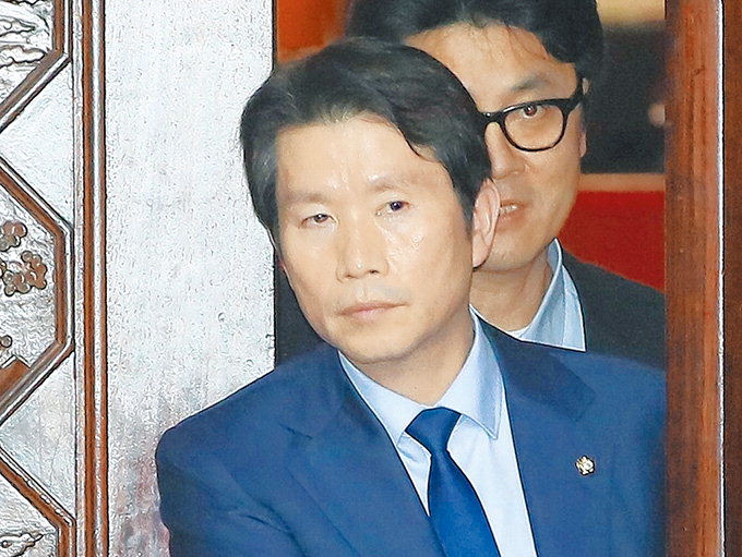 한국 “4+1, 의석 아귀다툼”… 민주 “黃, 오기·증오 정치”