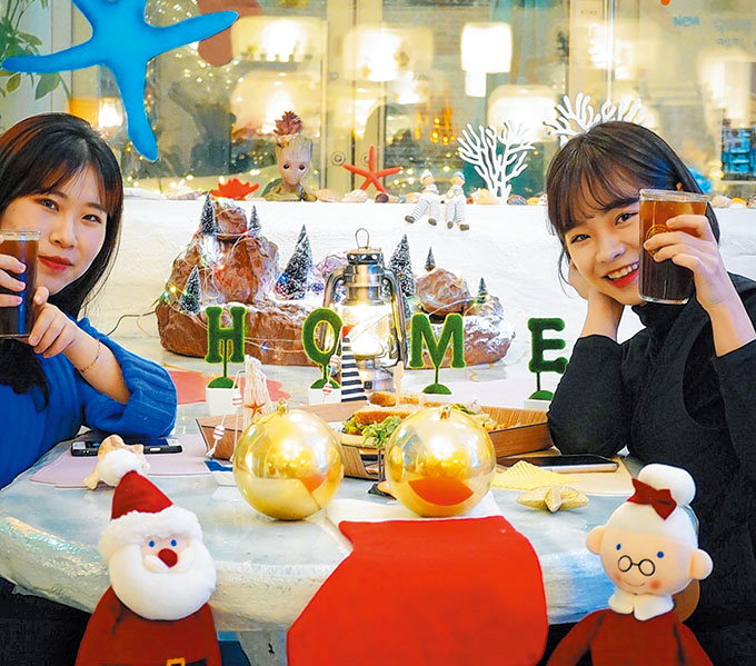 獨에서 온 백사자, 산타·동물 빛축제, 별빛 동화마을…즐겁고 반짝이는 연말