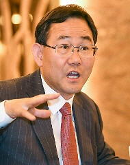 36년 지기 김부겸·주호영 피할 수 없는 한판 승부 벌인다