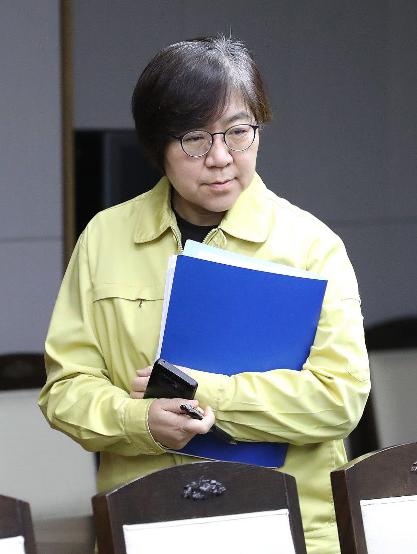 숨진 대구 17세 청소년 코로나19 사후 검사 몇차례 음성 후 유전자 하나서 양성