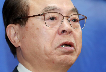 오거돈 부산시장 전격 사퇴 불필요한 신체 접촉 있었다 시장직 수행 어려워