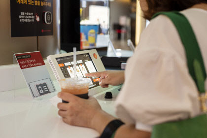 2020042601000935600039182