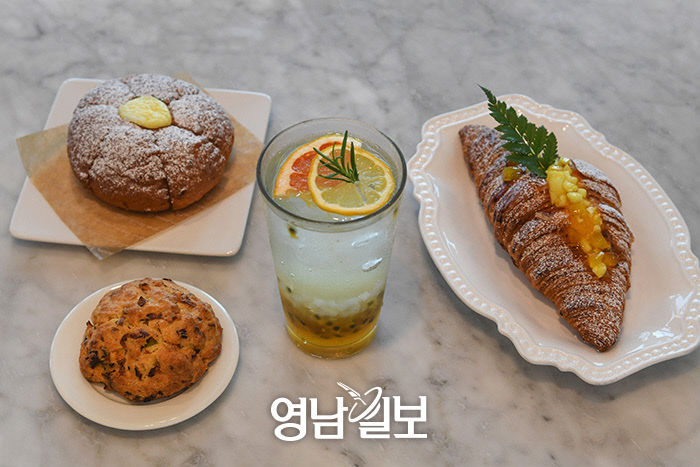 [스토리텔링 2020] 포항 12경 둘레 맛 기행 바다 전망은 기본, 다양한 휴식공간을 갖춘 페이지38