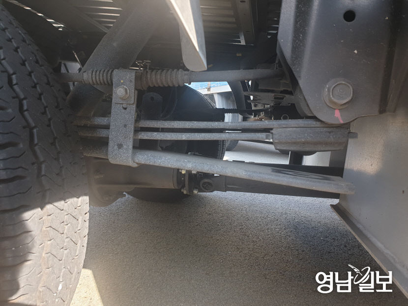 2020082701000956100037722