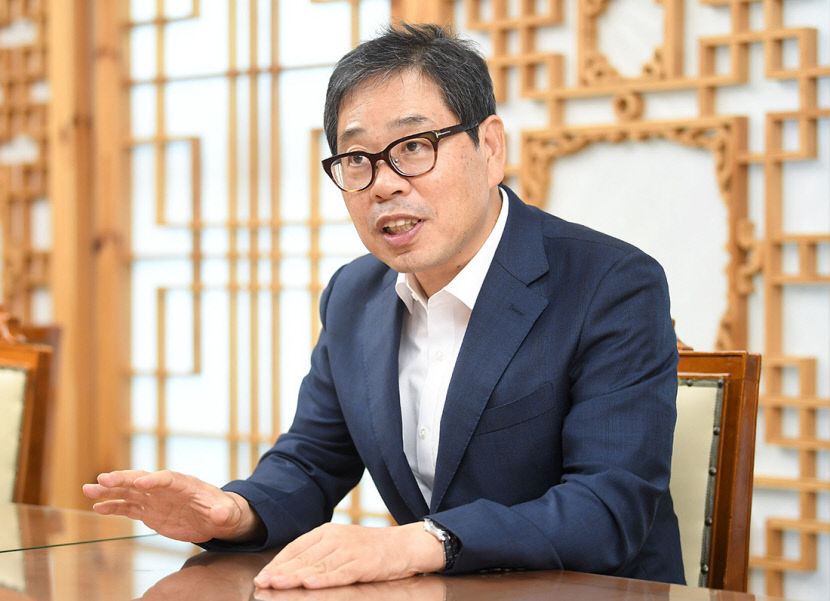 [토크 人사이드] 하대성 경북도 경제부지사 신공항 교통망 구축에 12兆 들어…정부 예타조사 면제 이끌어내야
