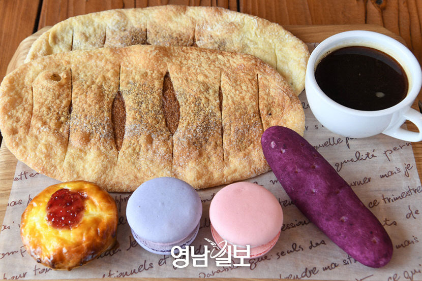 [스토리텔링 2020] 포항 12경 둘레 맛 기행 명인의 손길이 느껴지는 베이커리 카페 청하 엘마론