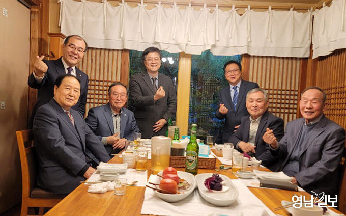 홍원화 경북대 총장, 전임 총장들 초청 간담회 가져