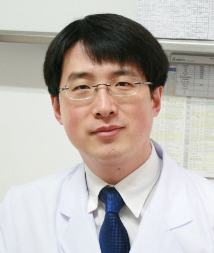 [전문의에게 듣는다] 자궁근종…여성엔 감기만큼 흔해…개복수술 없이 치료가능