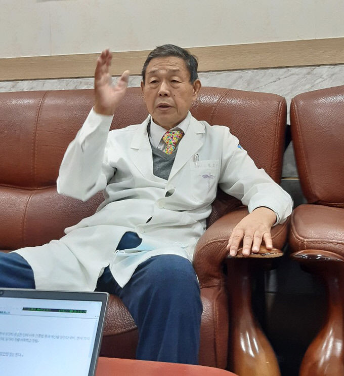 스포츠 토토로 대중화 유도…바둑학교 세워 인재 양성