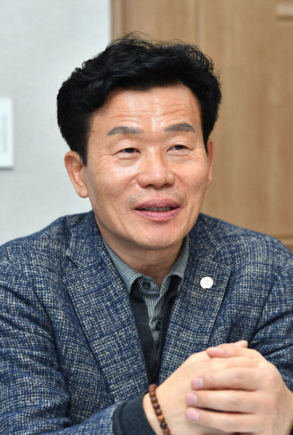 2021021701000596800023911