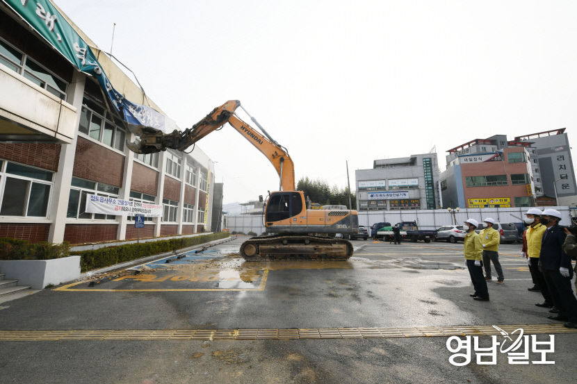 2021030901000345900013471