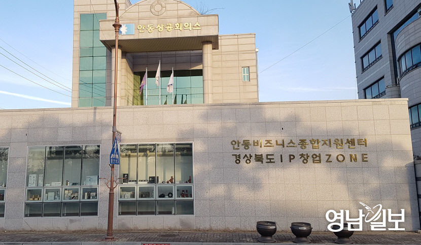 2021041101000371900015221