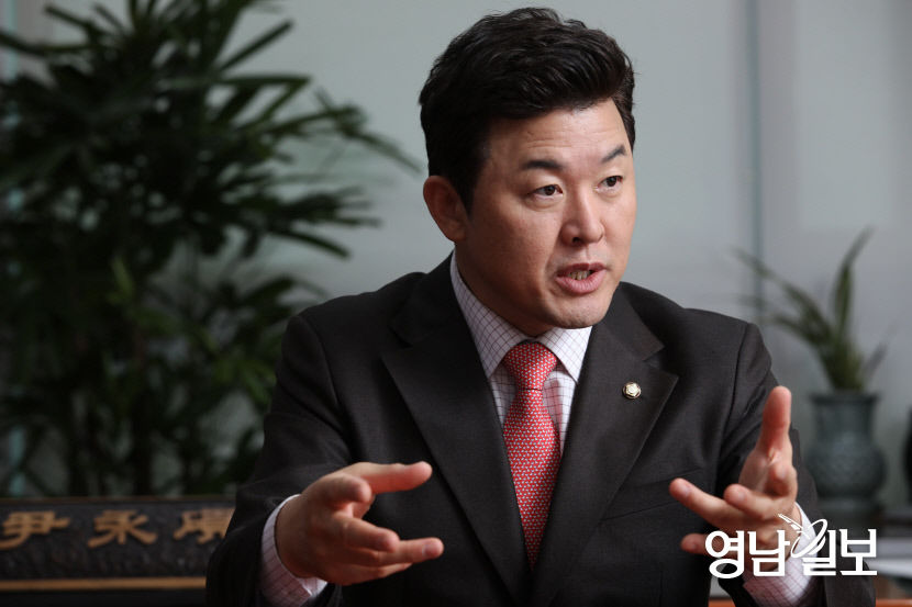 2021042501000860900035832