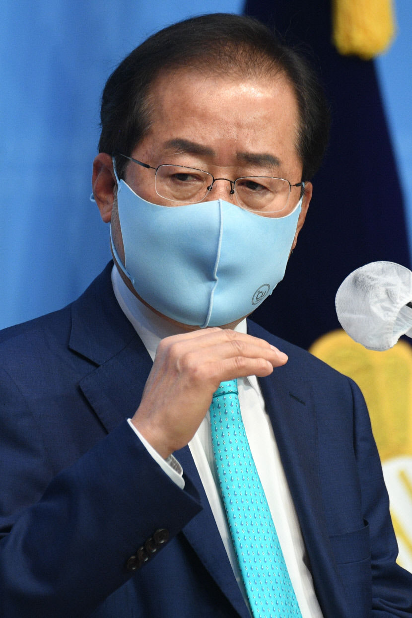 2021051001000279800010951