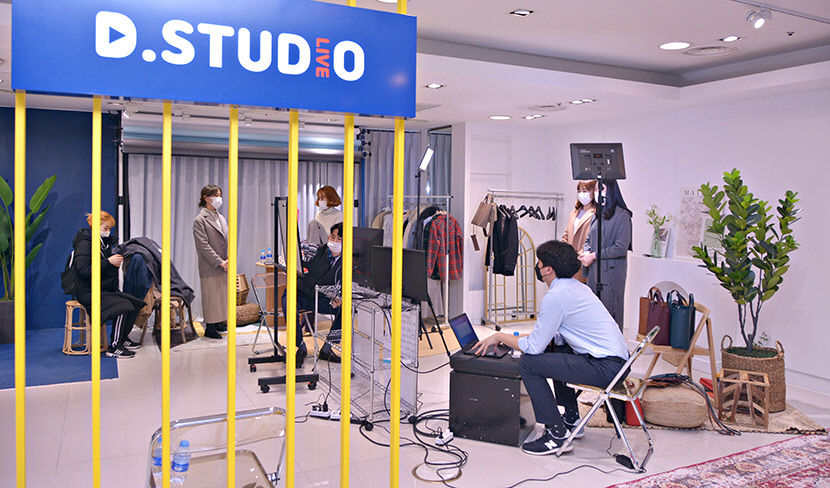 2021051401000418600016051