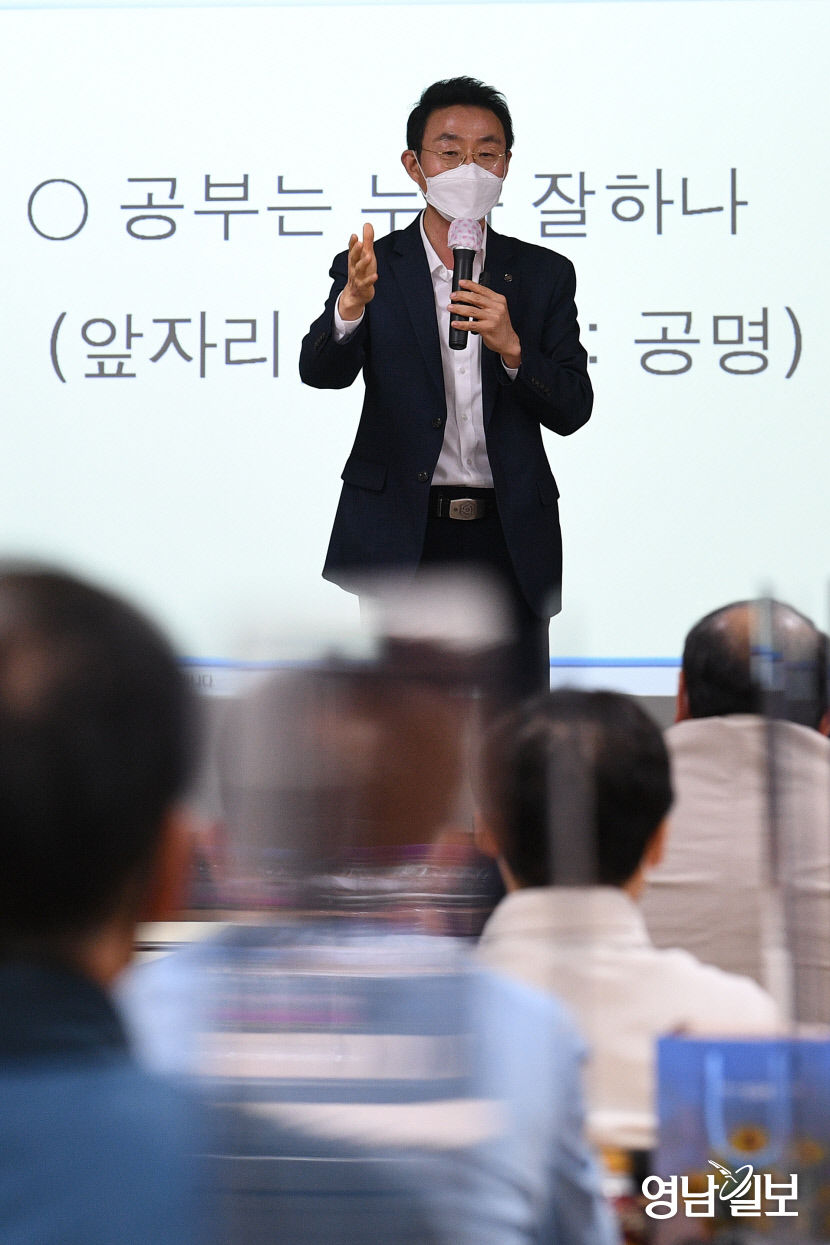 2021051901000556700021743