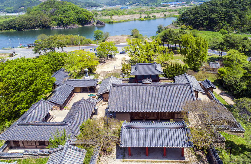 2021061101000242100009063