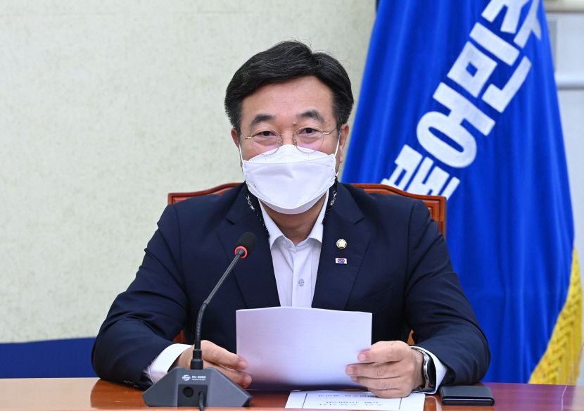 2021061801000590300023101