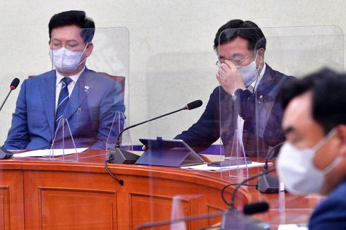 2021062501000813000032501