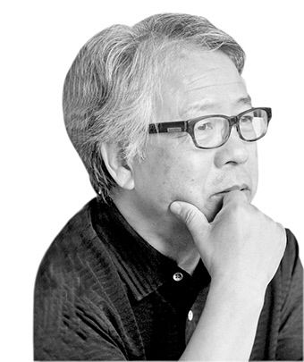 [이하석의 일상의 시선] 살아있는 물에 대한 욕망