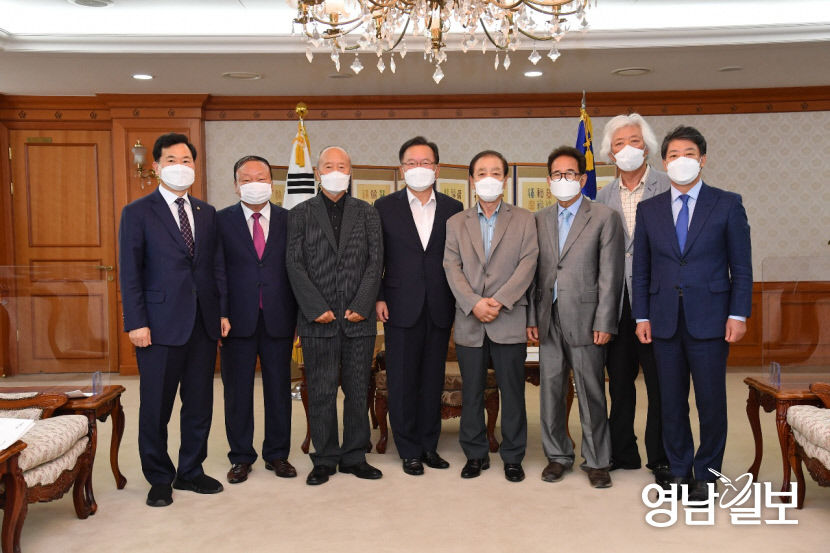 대구 미술계, 김부겸 총리에 이건희미술관 대구 건립 건의문 전달