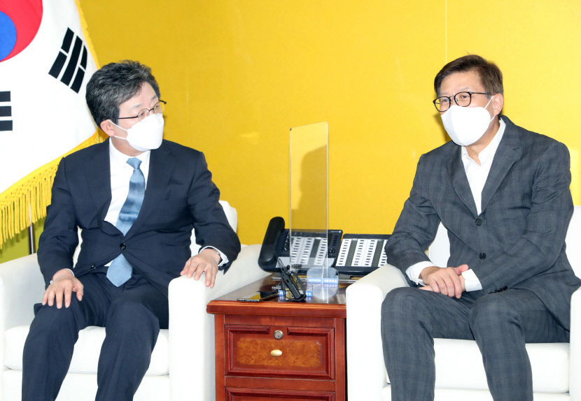 2021081001000323300012872