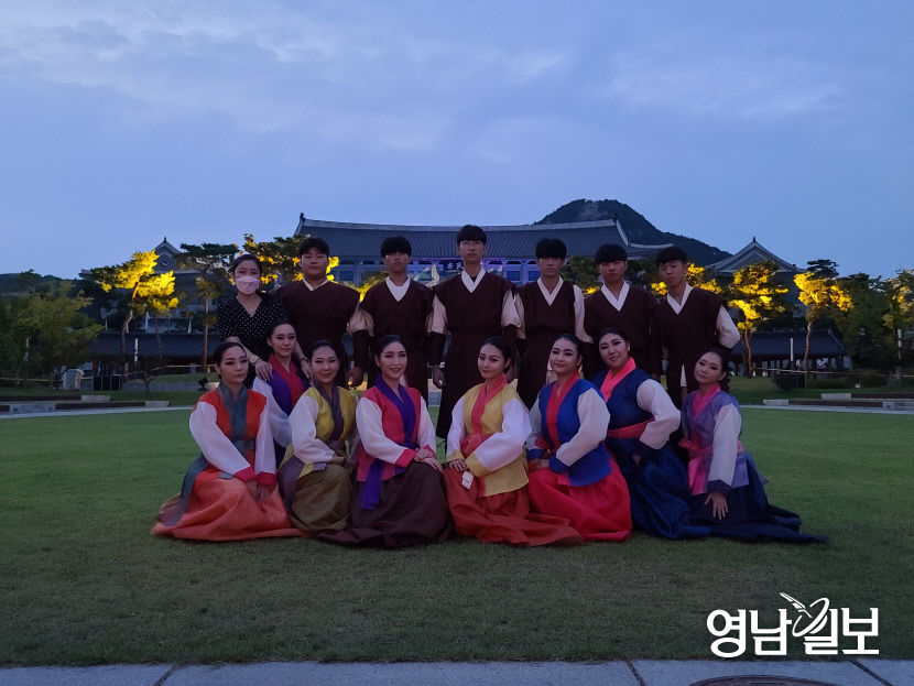 안동웅부문화예술단