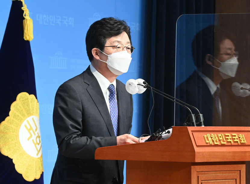 2021083101000966100041041